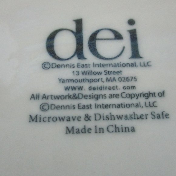 Dennis East Christmas Mug Cup Truck Tree - Picture 10 of 10